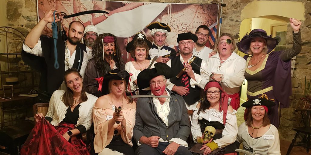 Murder Mystery Party Ideas How To Host A Murder Mystery Party